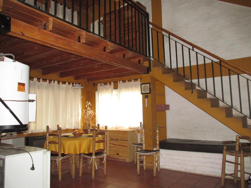Cabanas Los Arreboles Potrerillos Rom bilde